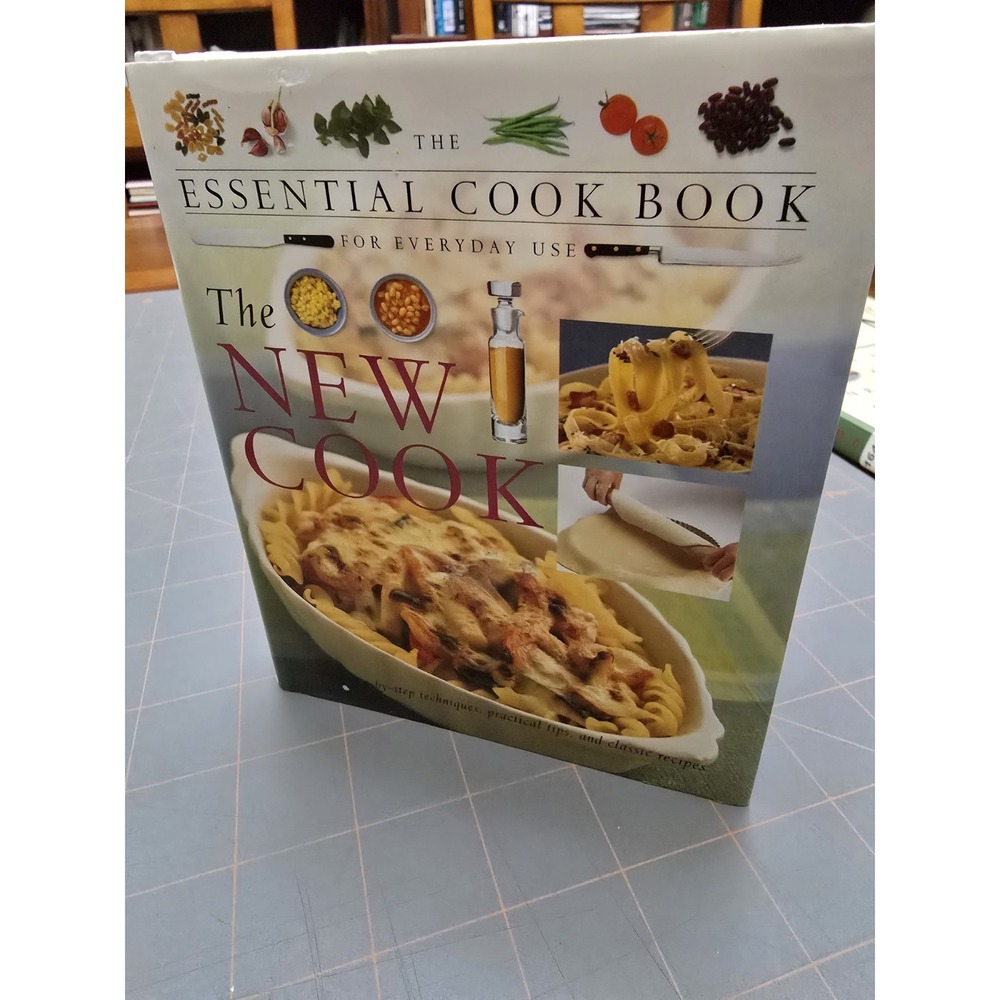 The Essential Cook Book for Everyday Use: The‎ New Cook - Hardcover - Like New